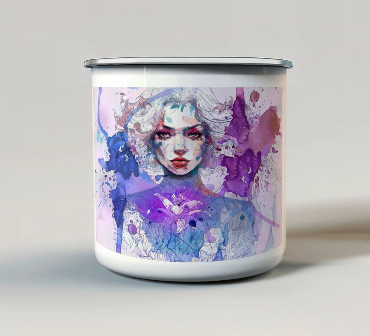 violet flame tazza in smalto da Giulio Iurissevich