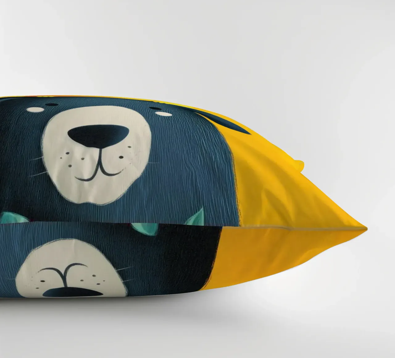 Bear, Cat, Cat, Bird cuscino da Kiara