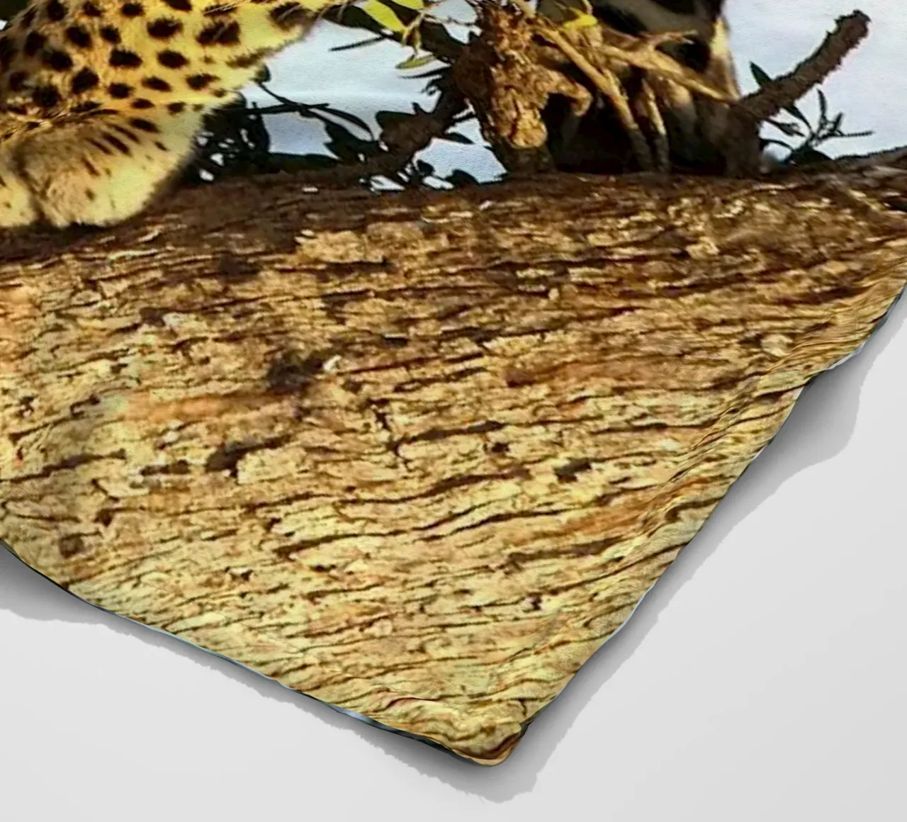 Predatore silenzioso coperta in pile da Nature's Palette