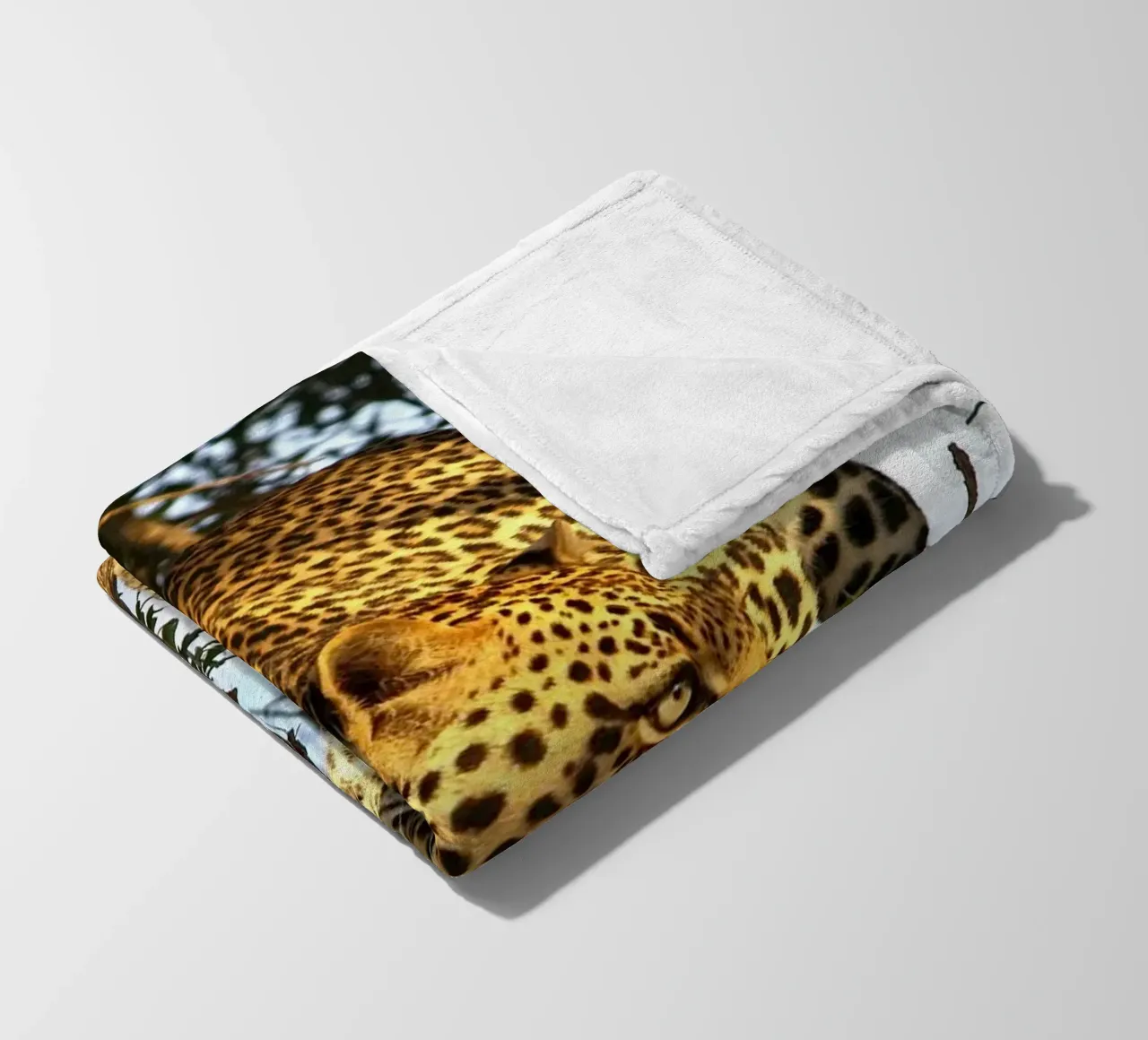 Predatore silenzioso coperta in pile da Nature's Palette