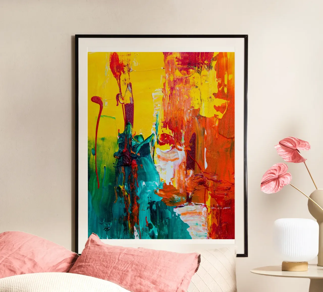 Giallo astratto poster con telaio in legno da Joshua Holmes