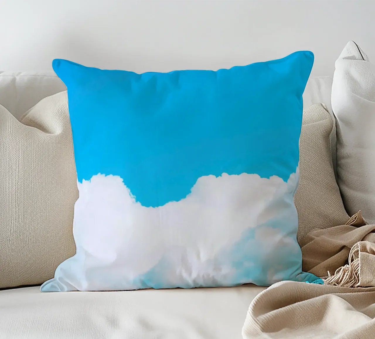 Nuvole blu I cuscino da Tal Paz-Fridman