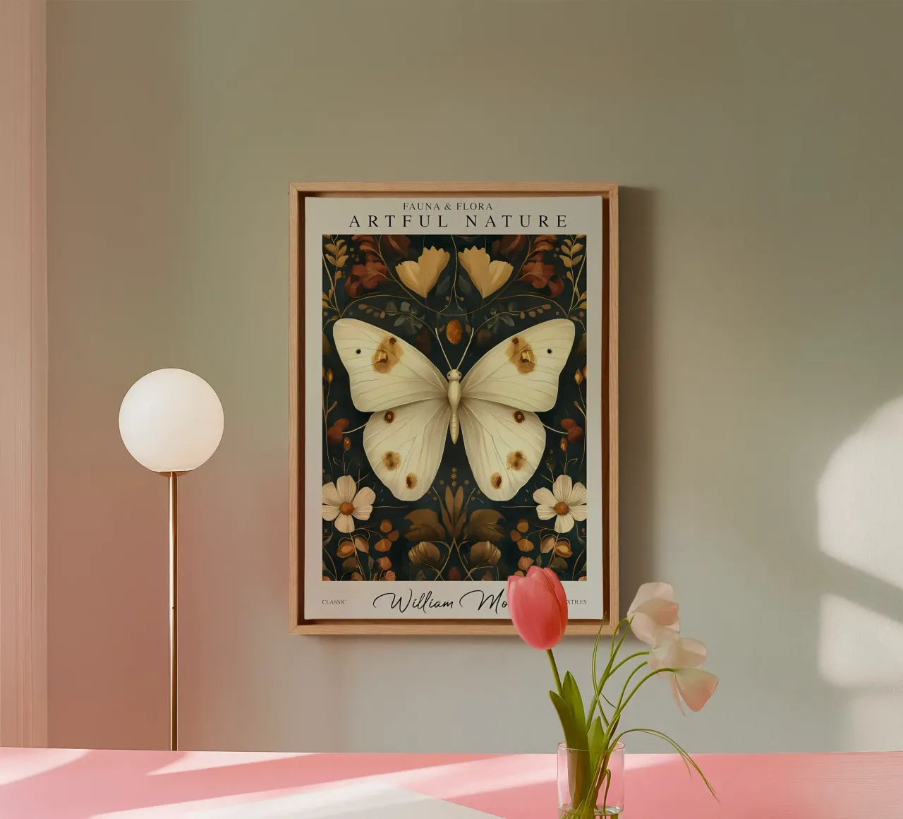 vlinder natuur wit canvas met Baklijst van Amber Hughes