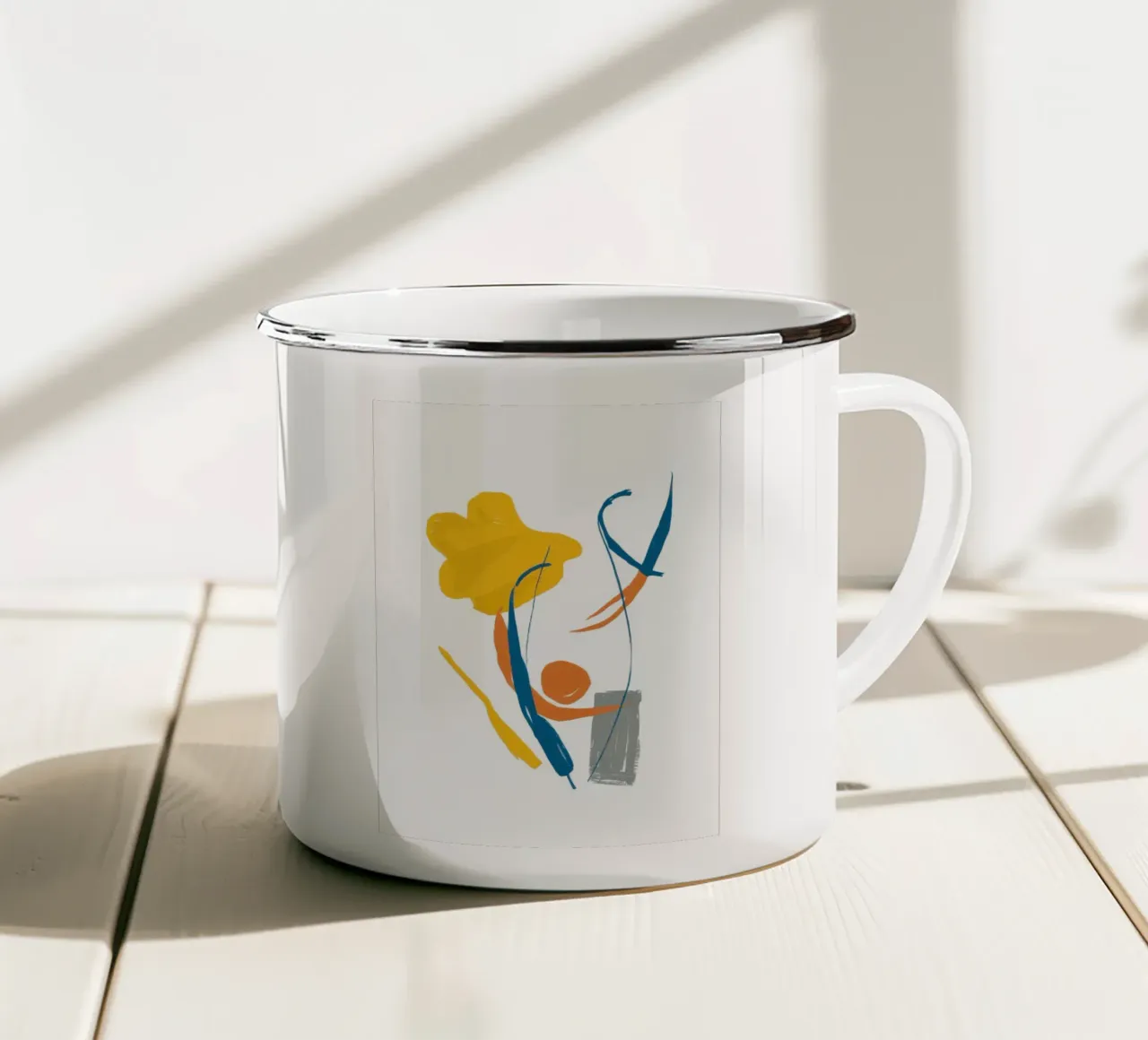 Figura astratta dorata tazza in smalto da Snow Mist