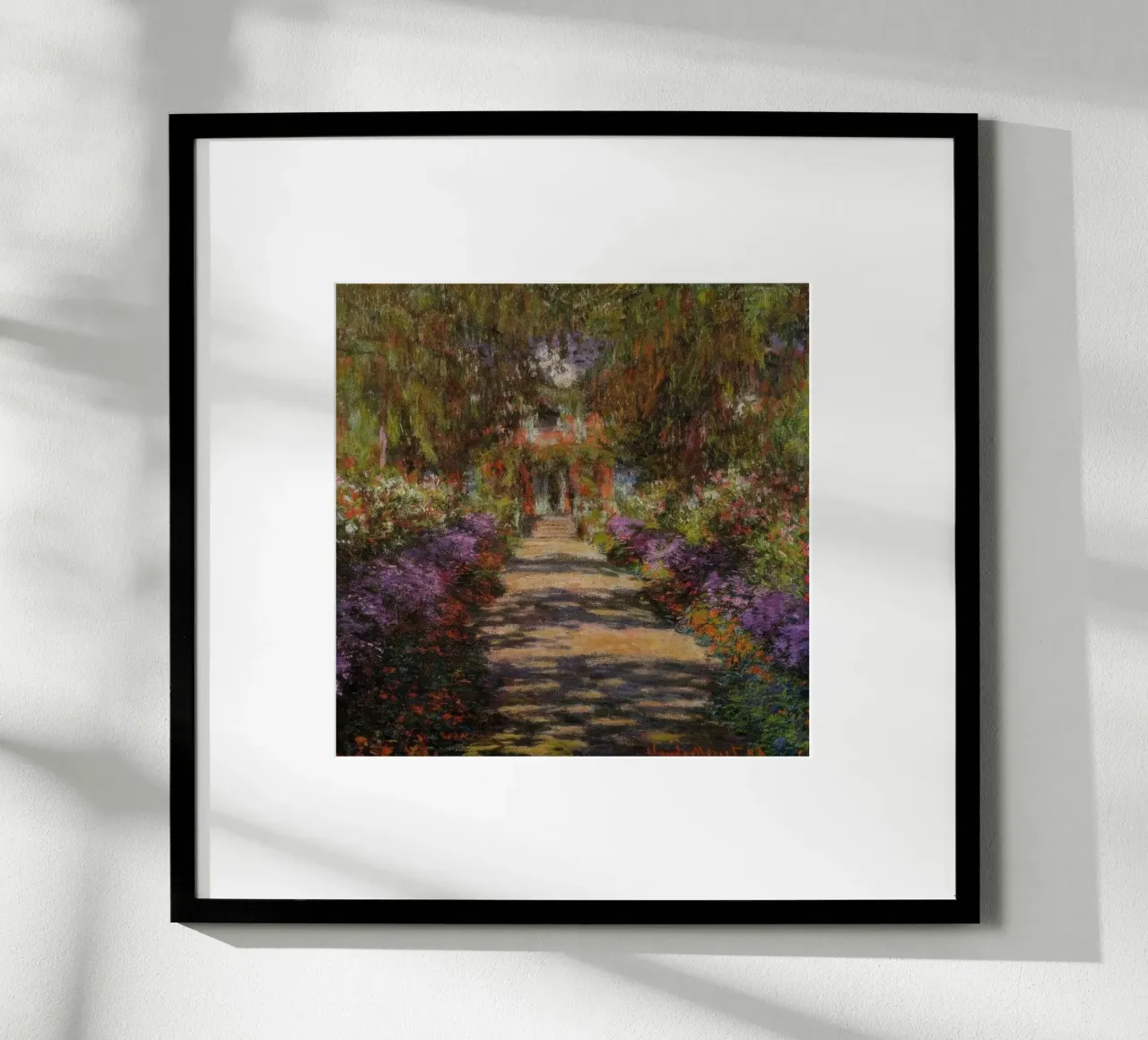 Claude Monet Weg in Monets Garten in Giverny Poster mit Aluminium Rahmen von clay bobby