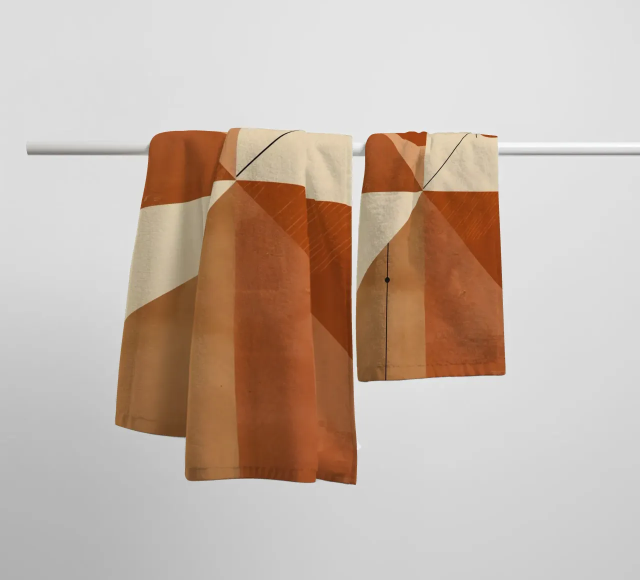 Astratto geometrico con triangoli, cerchi e linee in beige asciugamano da bagno da DesignDoodle