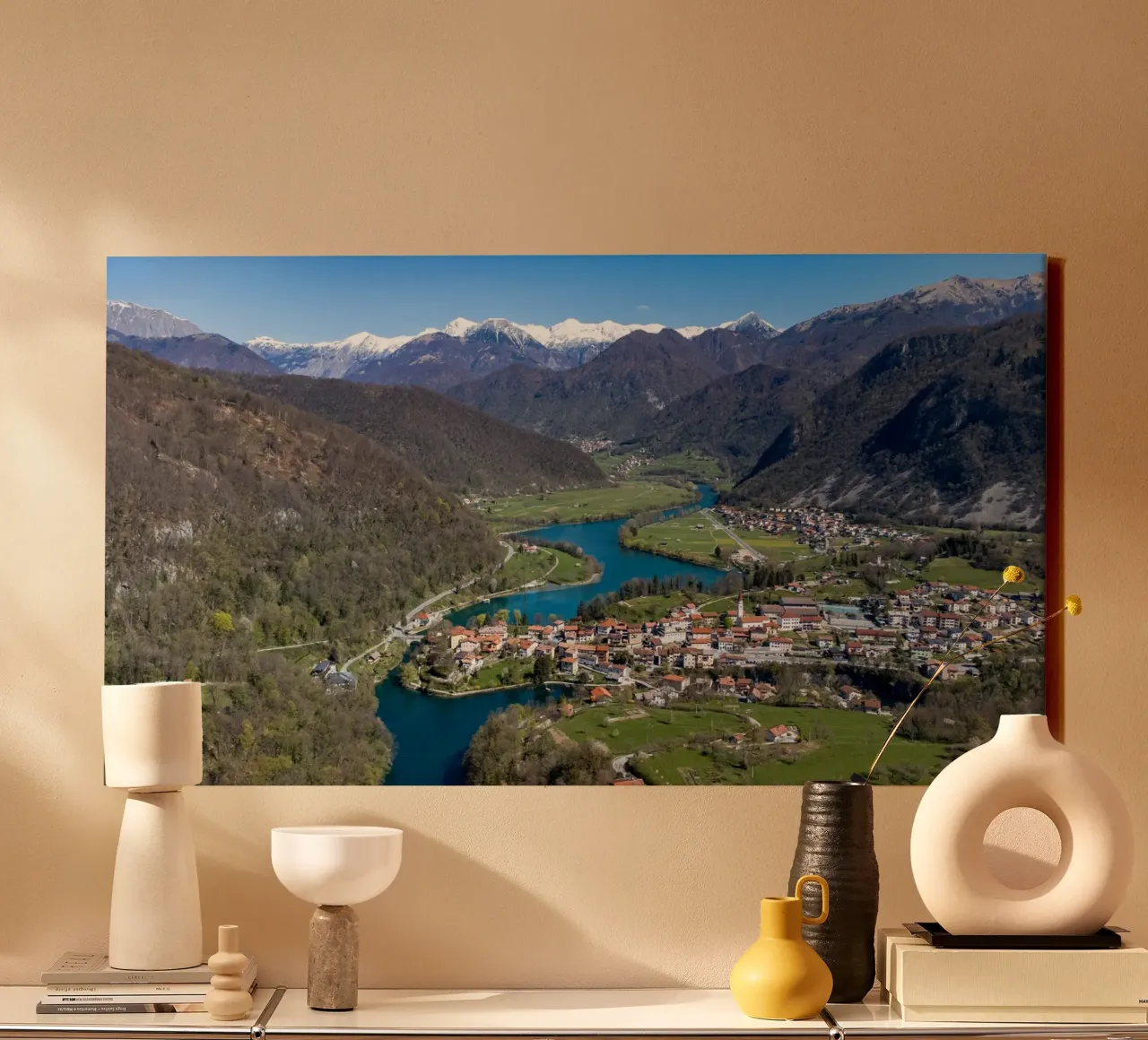Kleine stad in Slovenië canvas met Baklijst van anderm