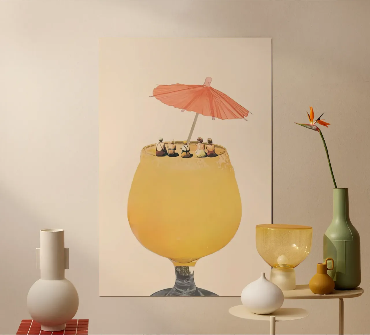 Vacanze in un bicchiere 2 Maarten Leon poster con telaio in plastica da Stacey Stubbs