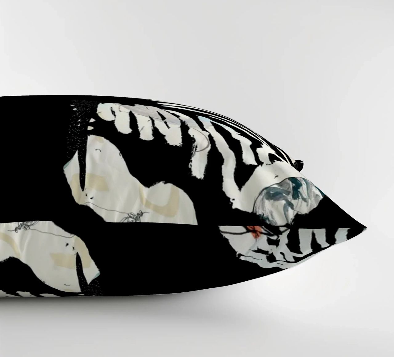 zebra3 cuscino da Giulio Iurissevich