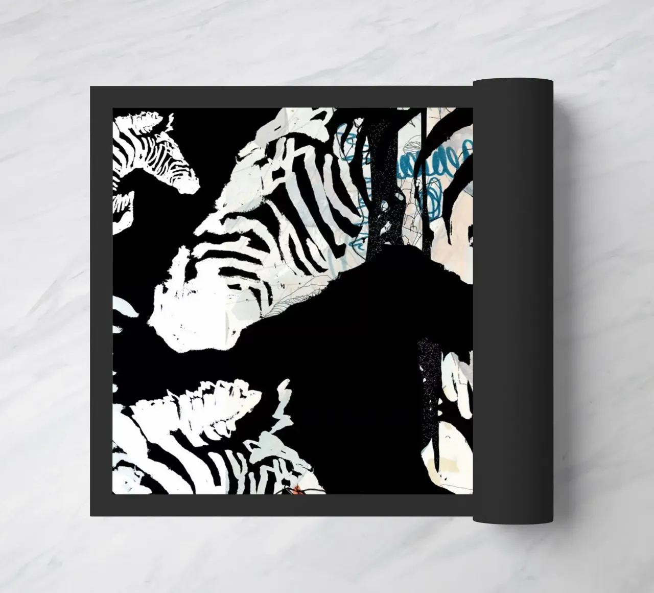 zebra3 Fußmatte von Giulio Iurissevich