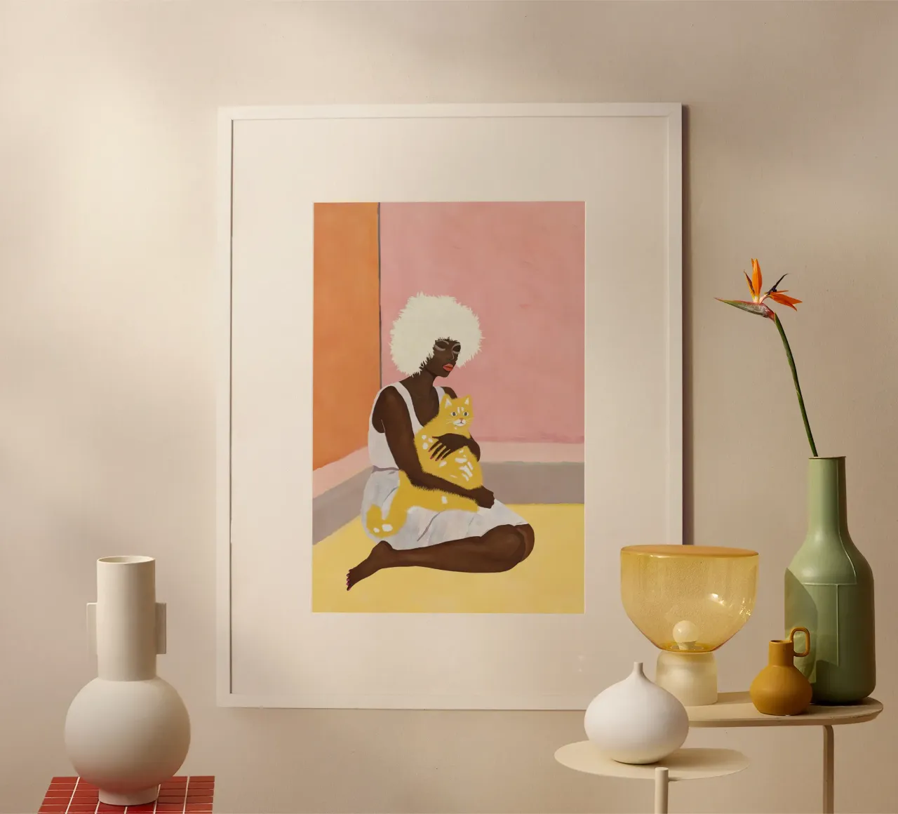 Ritratto femminile moderno di Pop Art, donna con gatto arancione poster con telaio in legno da Hecate Pim Designs