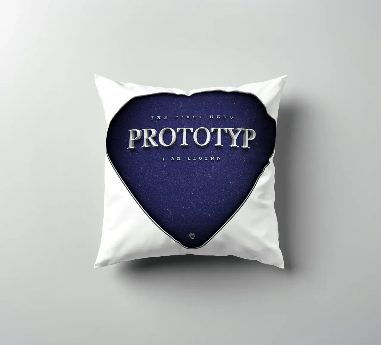 Prototyp - The First Hero cuscino da Black Sign Artwork