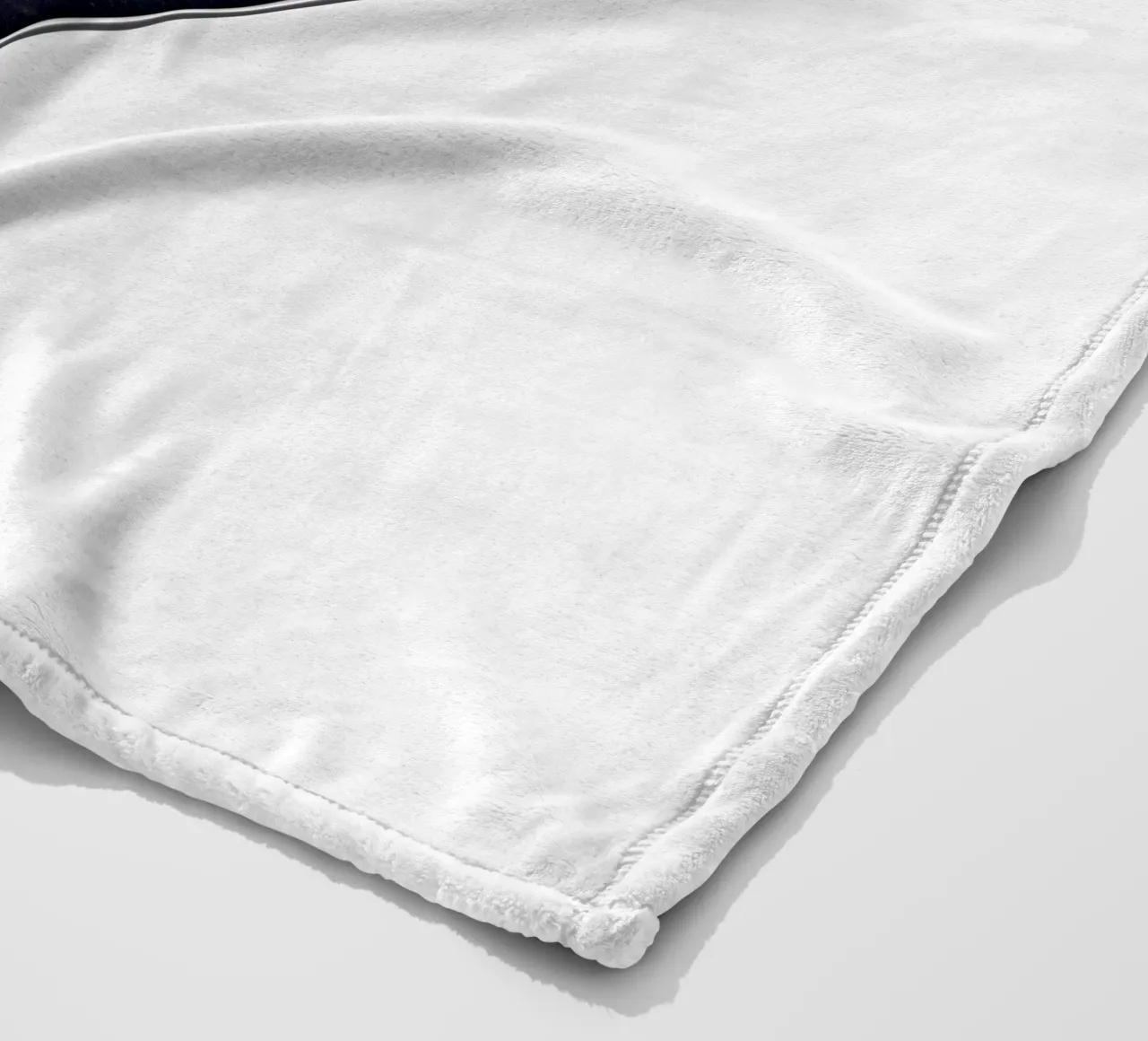 Prototyp - The First Hero coperta in pile da Black Sign Artwork