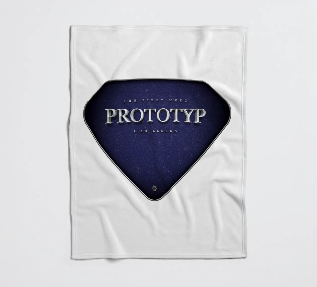 Prototyp - The First Hero coperta in pile da Black Sign Artwork