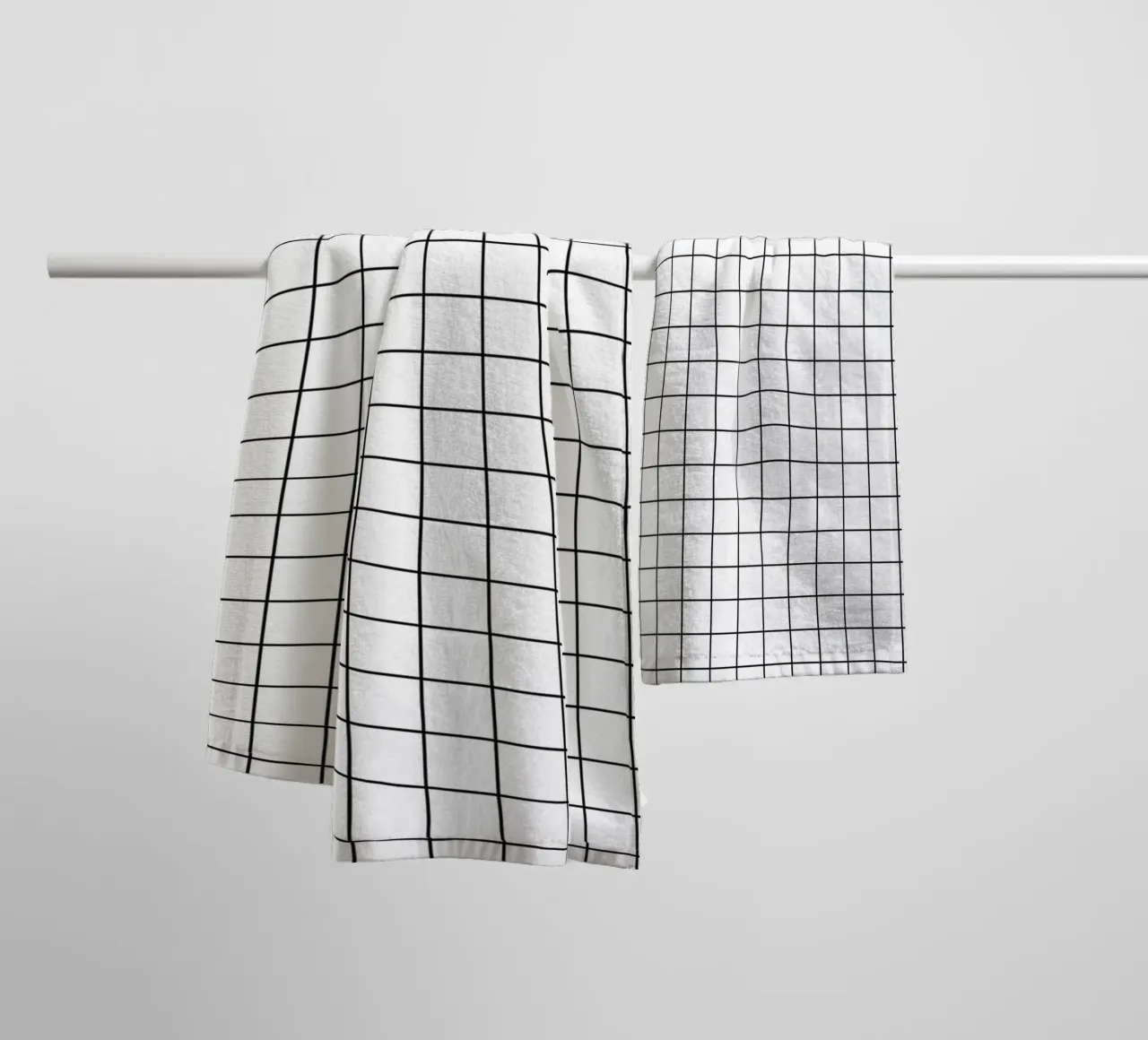 Minimal Classic Basic Grid | Schwarz auf Weiß Handtuch von Beauty in Simplicity