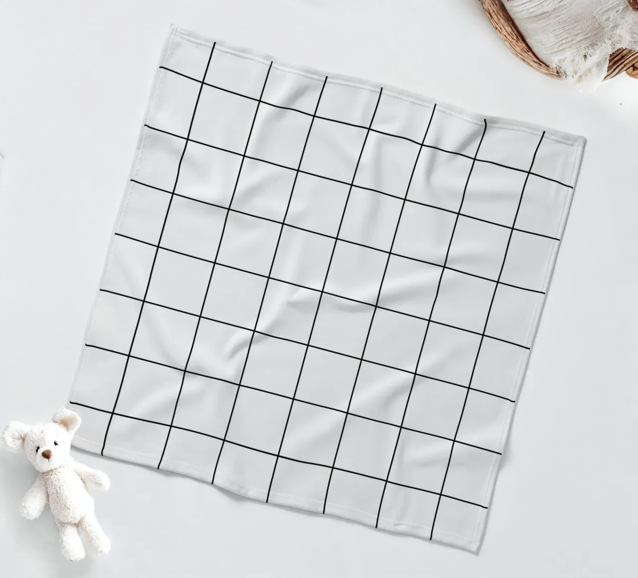 Minimal Basic Klassiek Groot Raster | Zwart en Wit fleecedeken van Beauty in Simplicity