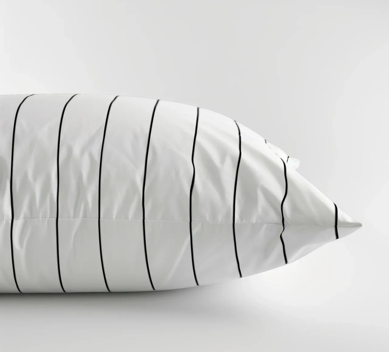 Minimal Basic Classic Stripes | Nero su bianco cuscino da Beauty in Simplicity