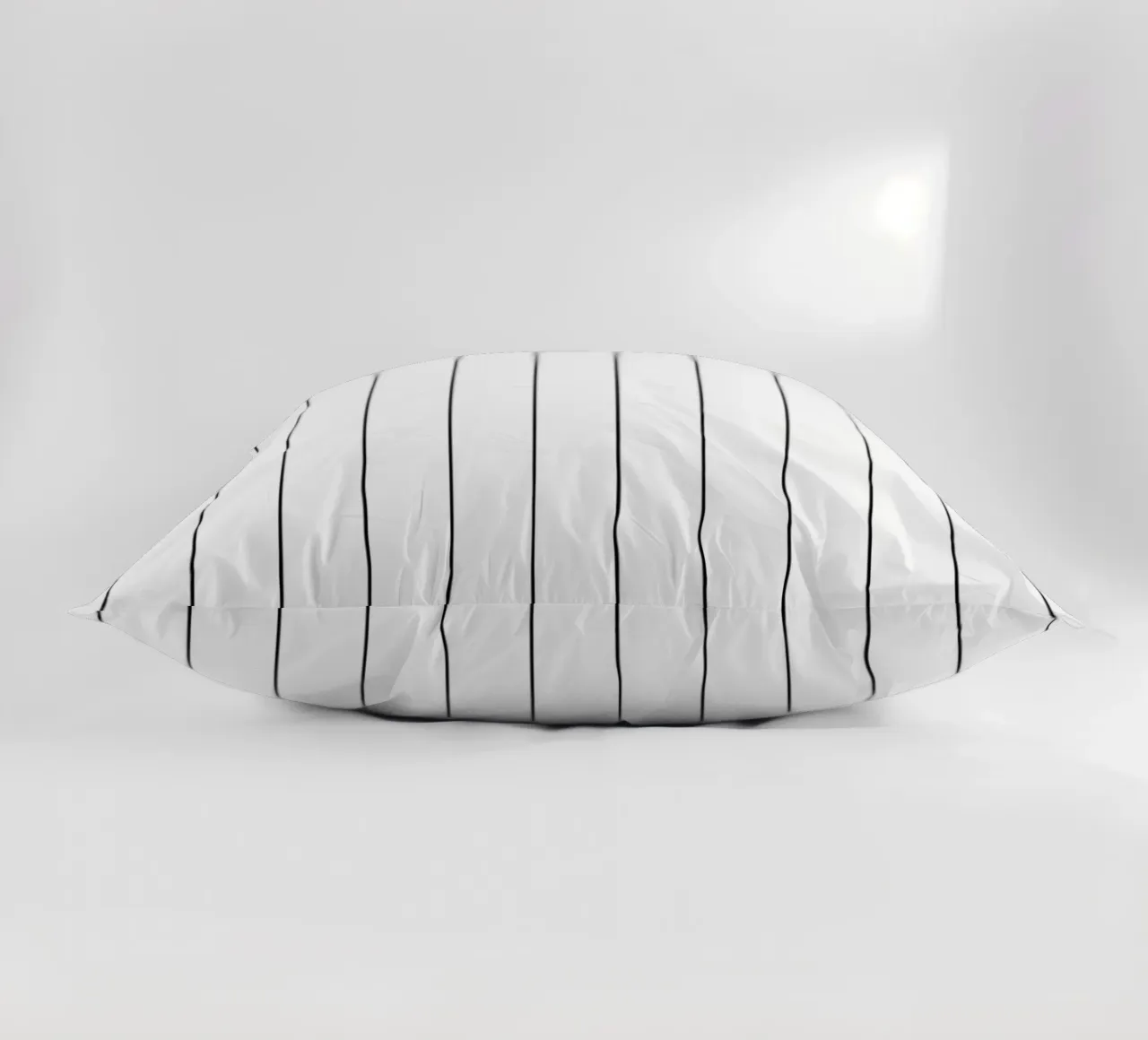 Minimal Basic Classic Stripes | Nero su bianco cuscino da Beauty in Simplicity