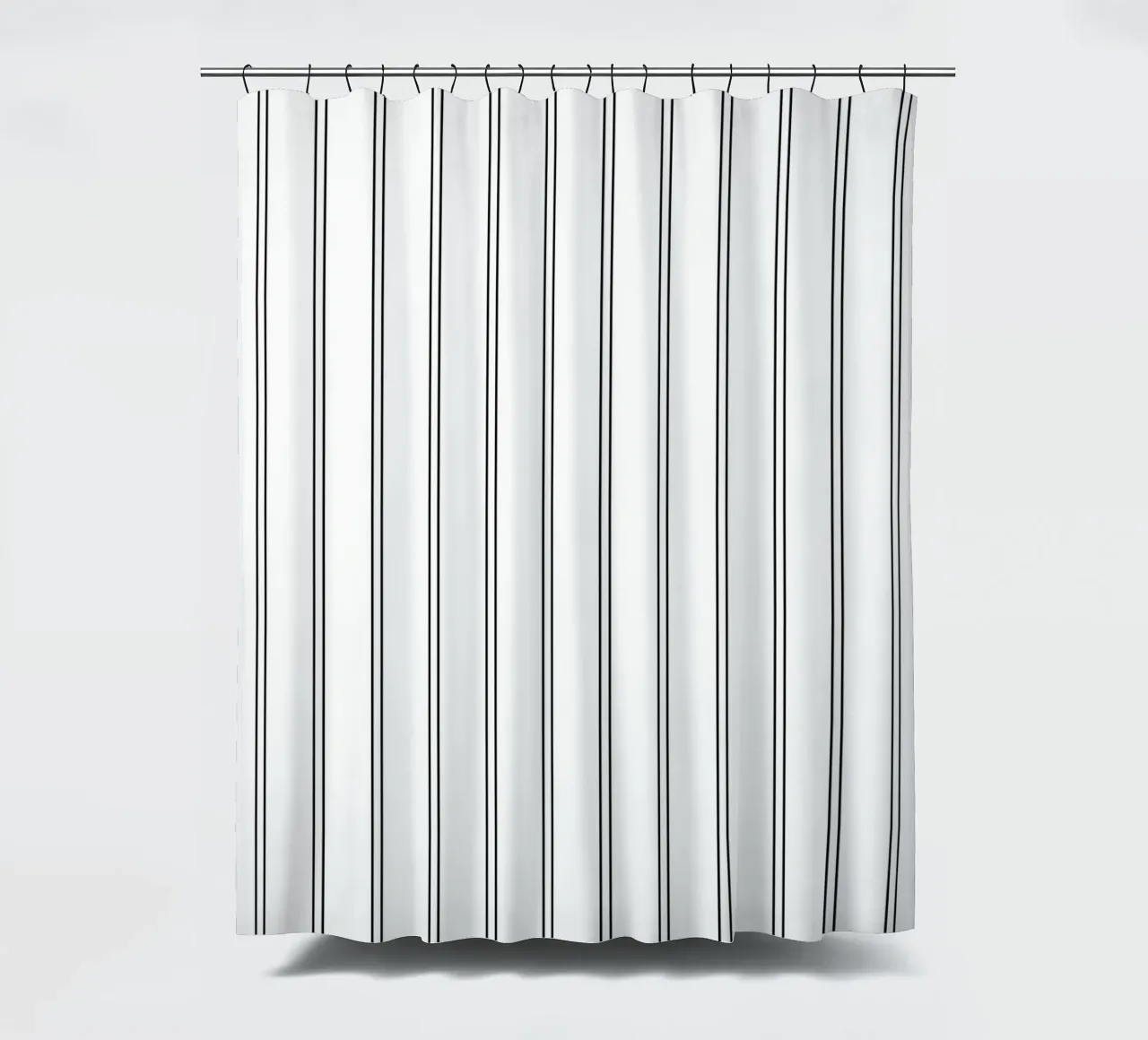 Minimal Basic Classic Doppie strisce nere su bianco tenda da doccia da Beauty in Simplicity