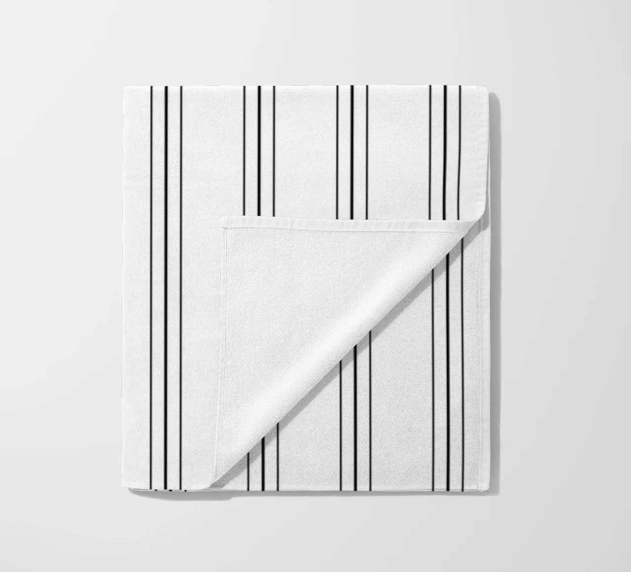 Minimal Classic Scandi a righe miste | Nero su bianco telo mare da Beauty in Simplicity