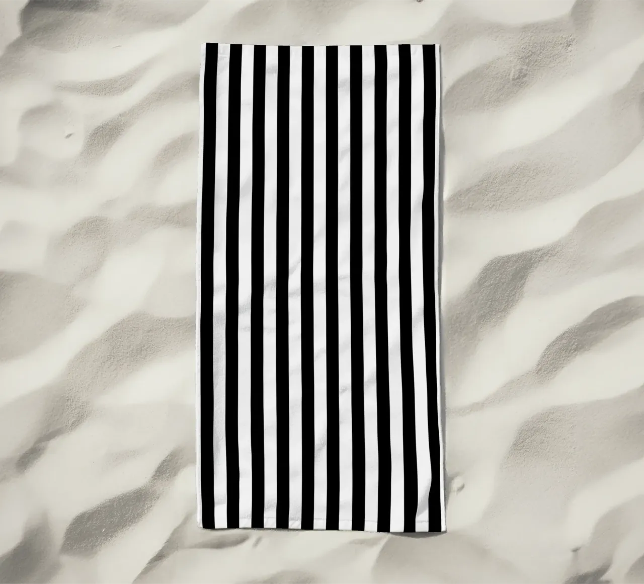 Minimal Basic Bold Stripes 1 | Nero su bianco telo mare da Beauty in Simplicity