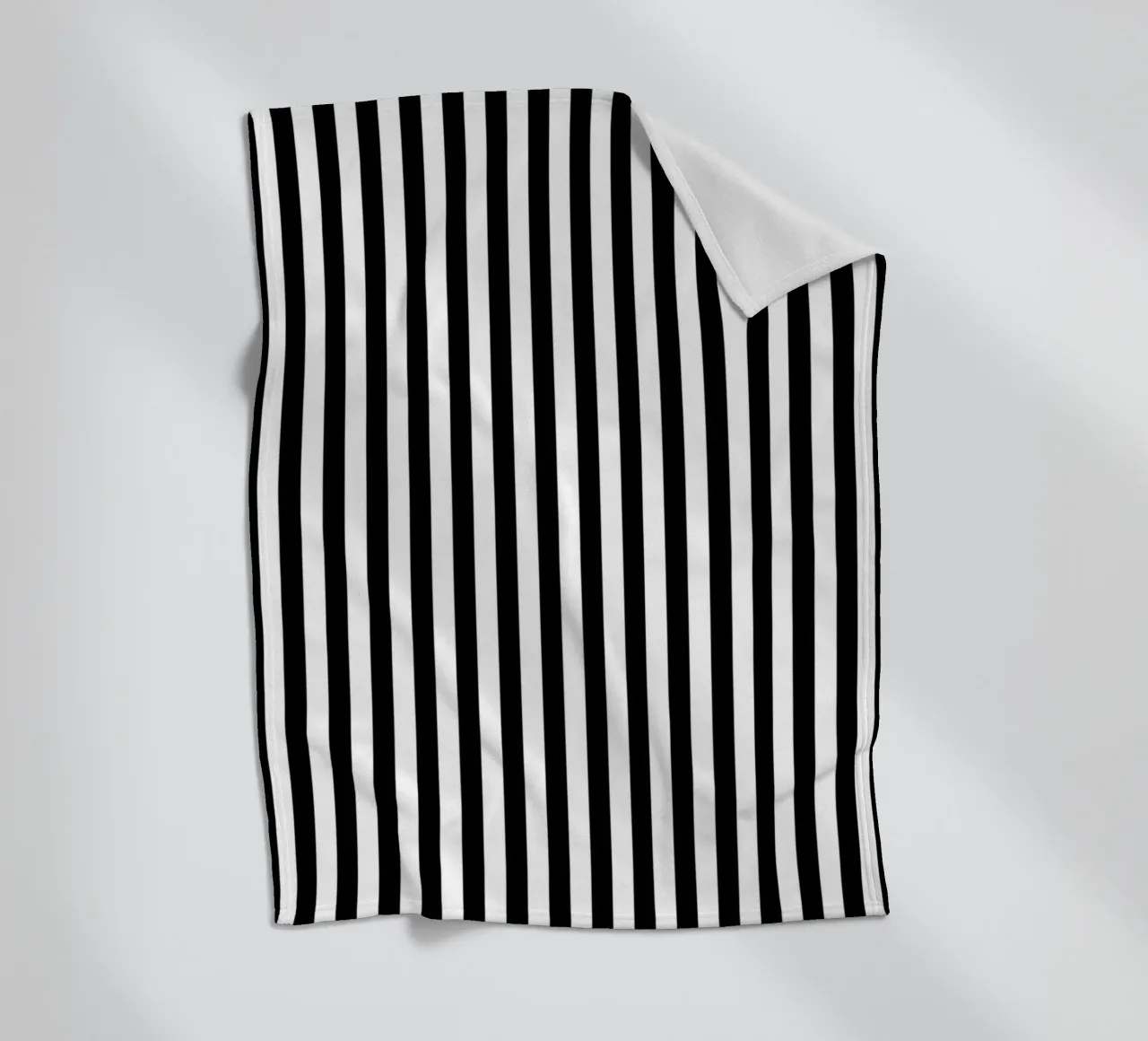Minimal Basic Bold Stripes 1 | Nero su bianco coperta in pile da Beauty in Simplicity