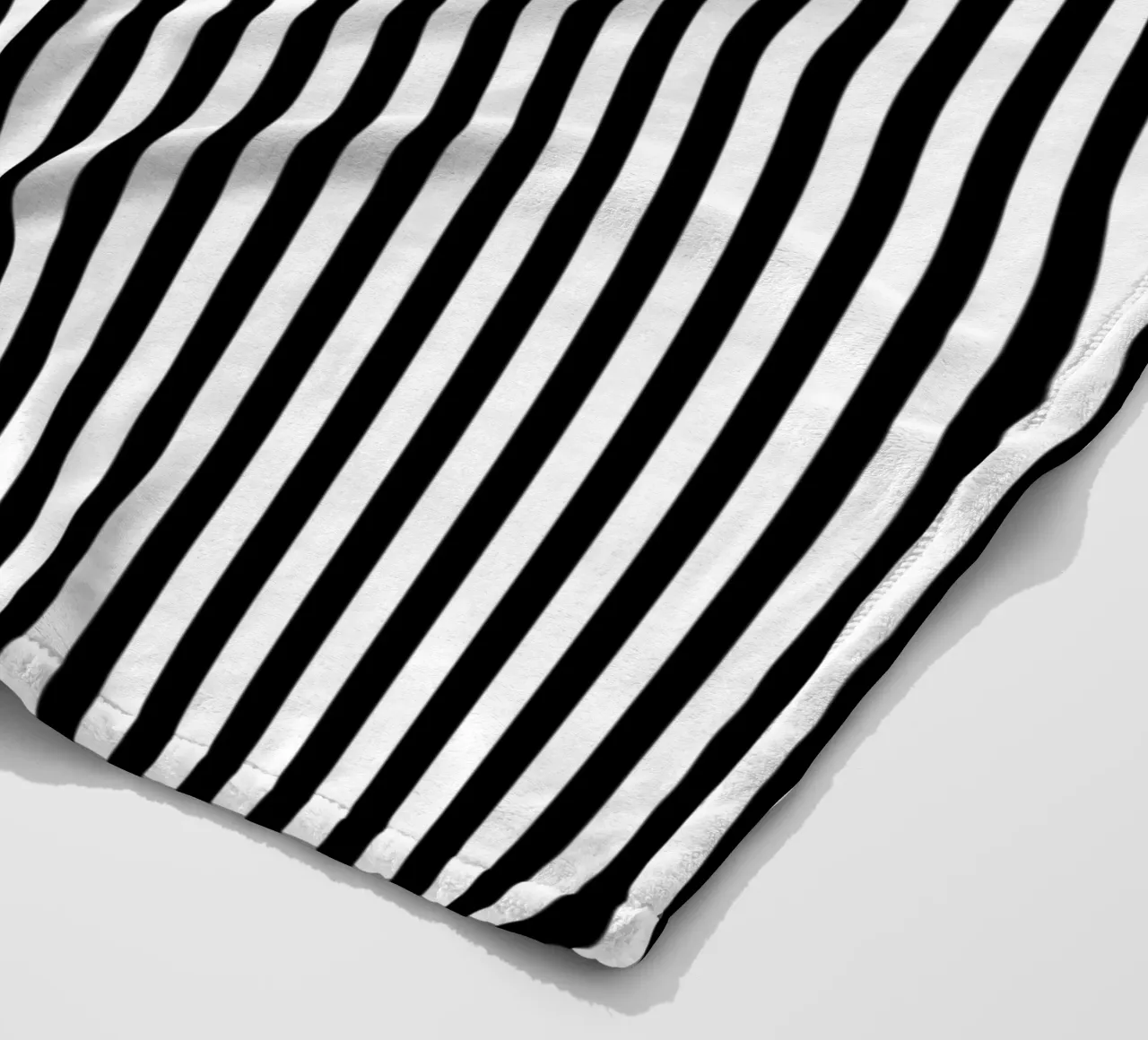 Minimal Basic Bold Stripes 2 | Nero su bianco coperta in pile da Beauty in Simplicity
