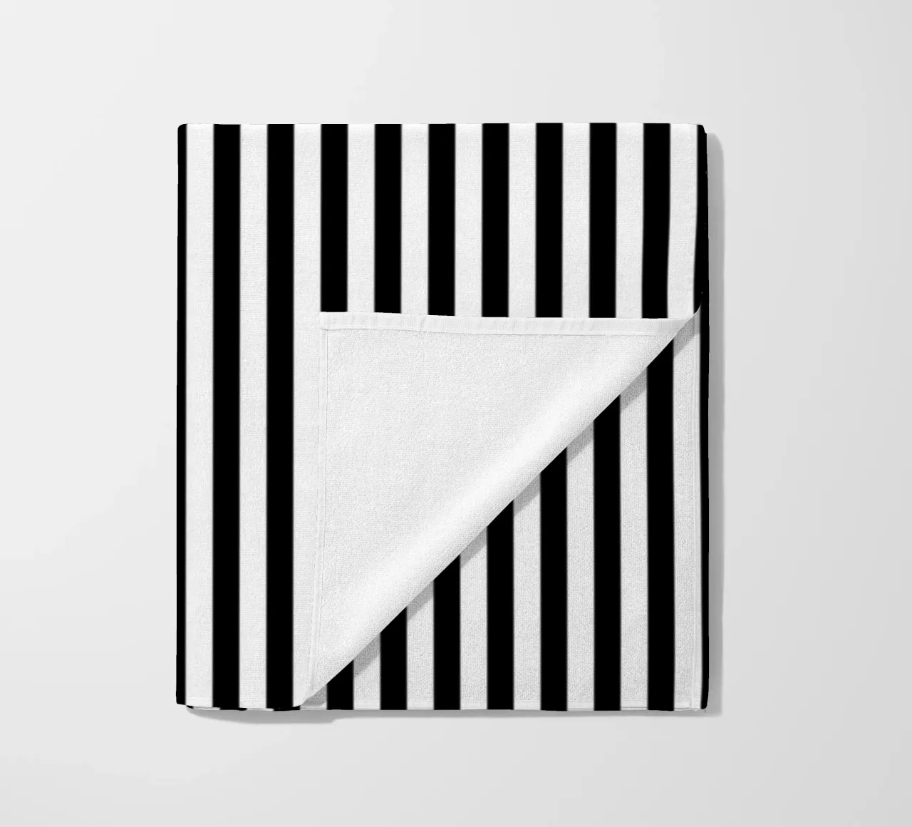 Minimal Basic Bold Stripes 2 | Nero su bianco telo mare da Beauty in Simplicity