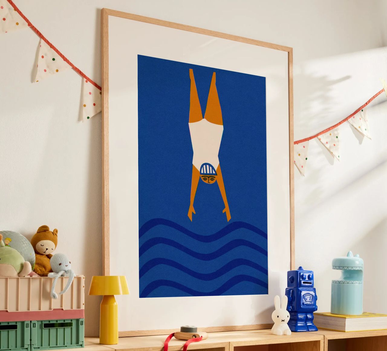 Wildschwimmender Taucher Poster von Fox & Velvet