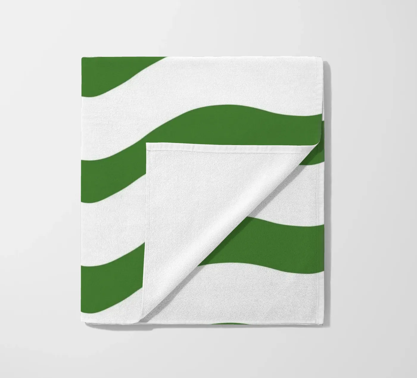 Wellenmuster 14 Strandtuch von Little Dean