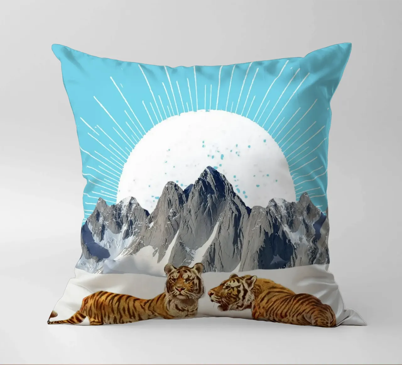 Tigers in the Snow cuscino da MsGonzalez