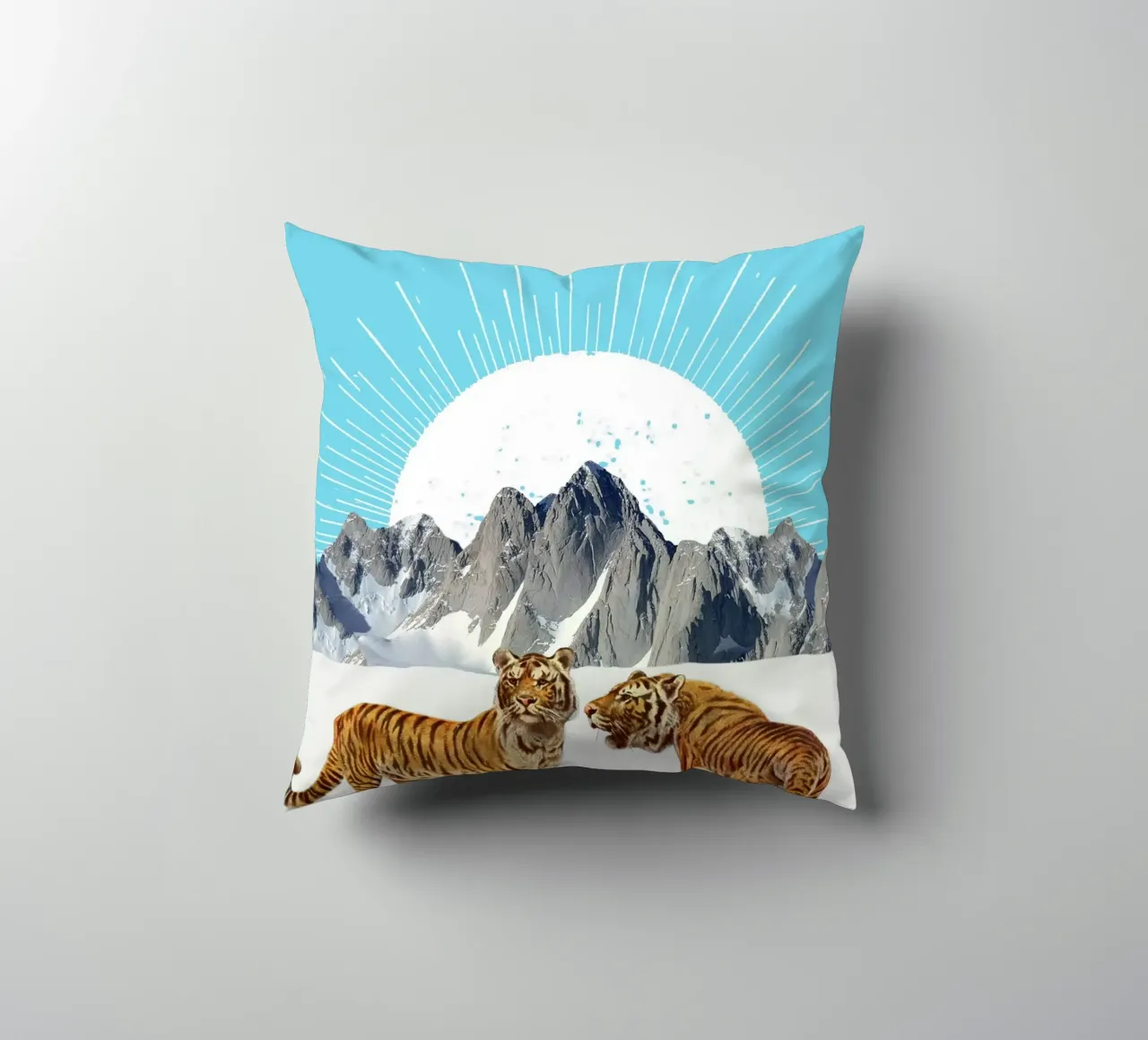 Tigers in the Snow cuscino da MsGonzalez