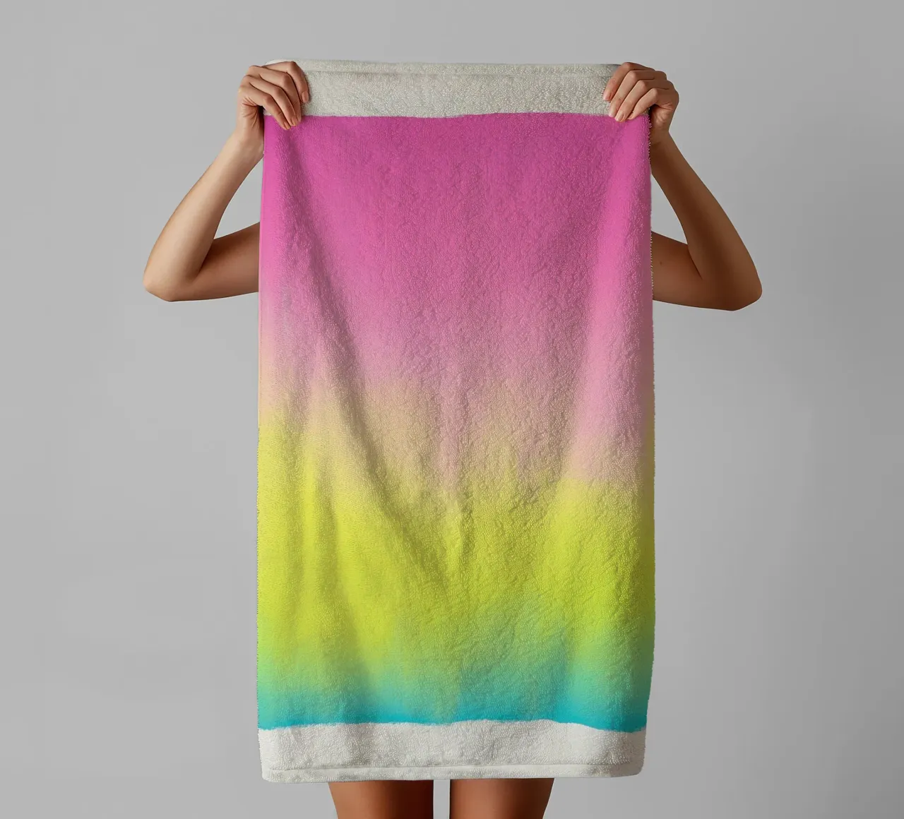 Gradiente di colori al neon - cielo al crepuscolo asciugamano da bagno da Euphoria Theresa