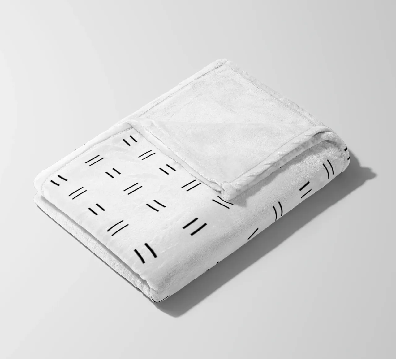 Linee doppie minimaliste scandivano | Nero su bianco coperta in pile da Beauty in Simplicity
