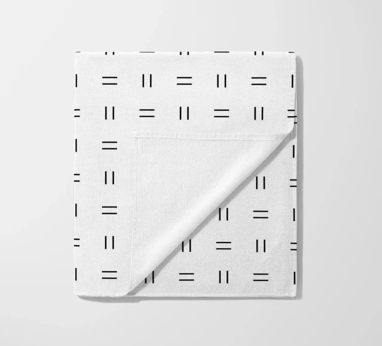 Linee doppie minimaliste scandivano | Nero su bianco telo mare da Beauty in Simplicity