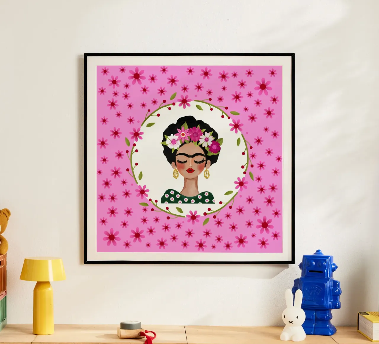 Frida impertinente sui fiori rosa poster da ElfenStil