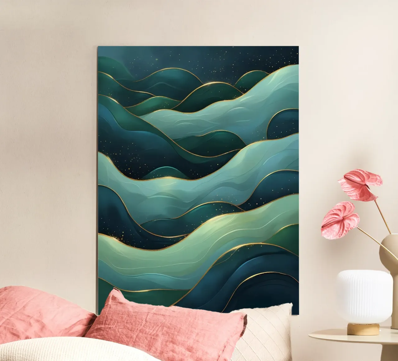 Vagues royales de couleur sarcelle et émeraude avec des accents dorés : Une abstraction poster de Artistic-shop