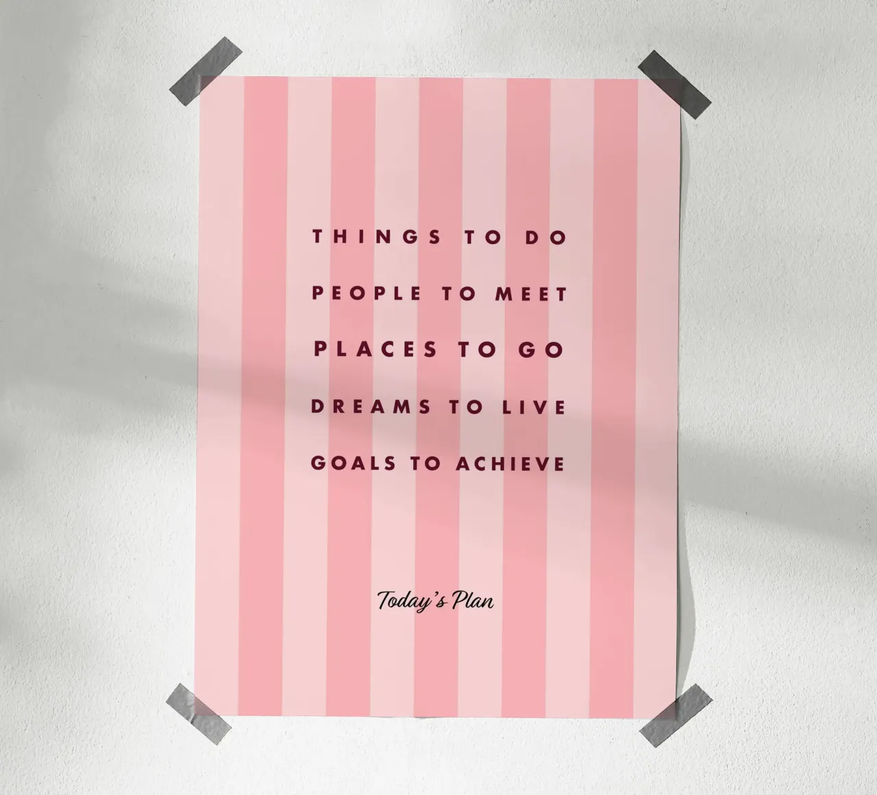 Copertina di quaderno tipografica 'TO DO LIST' su strisce rosa poster da Dominique Vari Words
