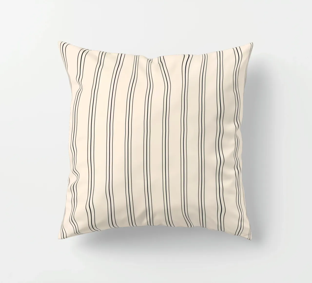 Minimal Classic Scandi a righe miste | Nero su avorio cuscino da Beauty in Simplicity