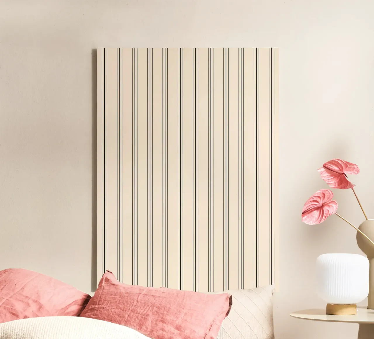 Minimal Classic Scandi a righe miste | Nero su avorio tela con Cornice a cassetta da Beauty in Simplicity