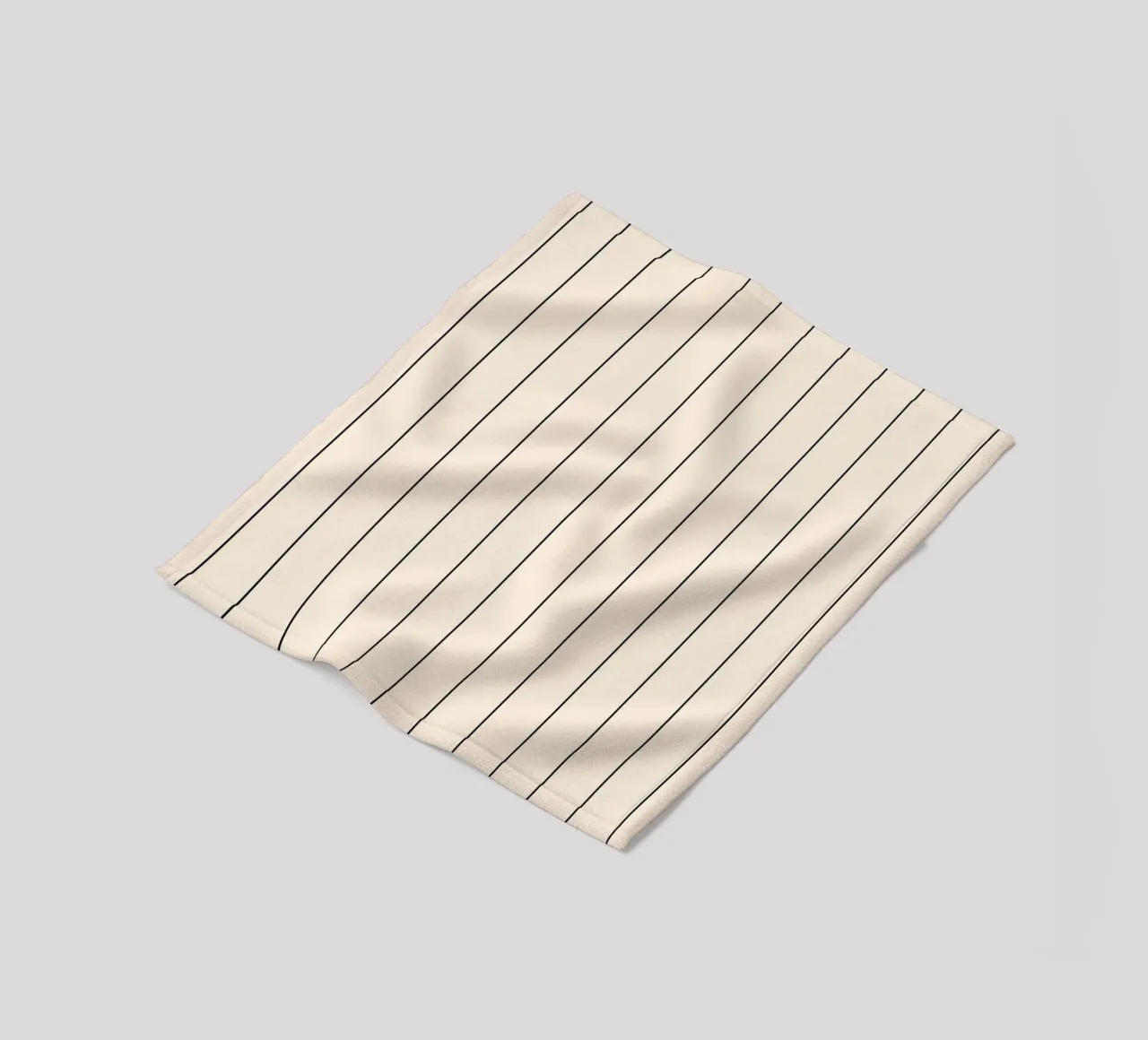 Minimal Basic Klassisch gestreift | Schwarz auf Elfenbein Fleecedecke von Beauty in Simplicity