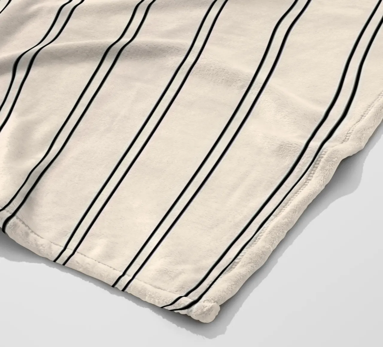 Minimal Basic Classic Doppia Striscia | Nero su Avorio coperta in pile da Beauty in Simplicity