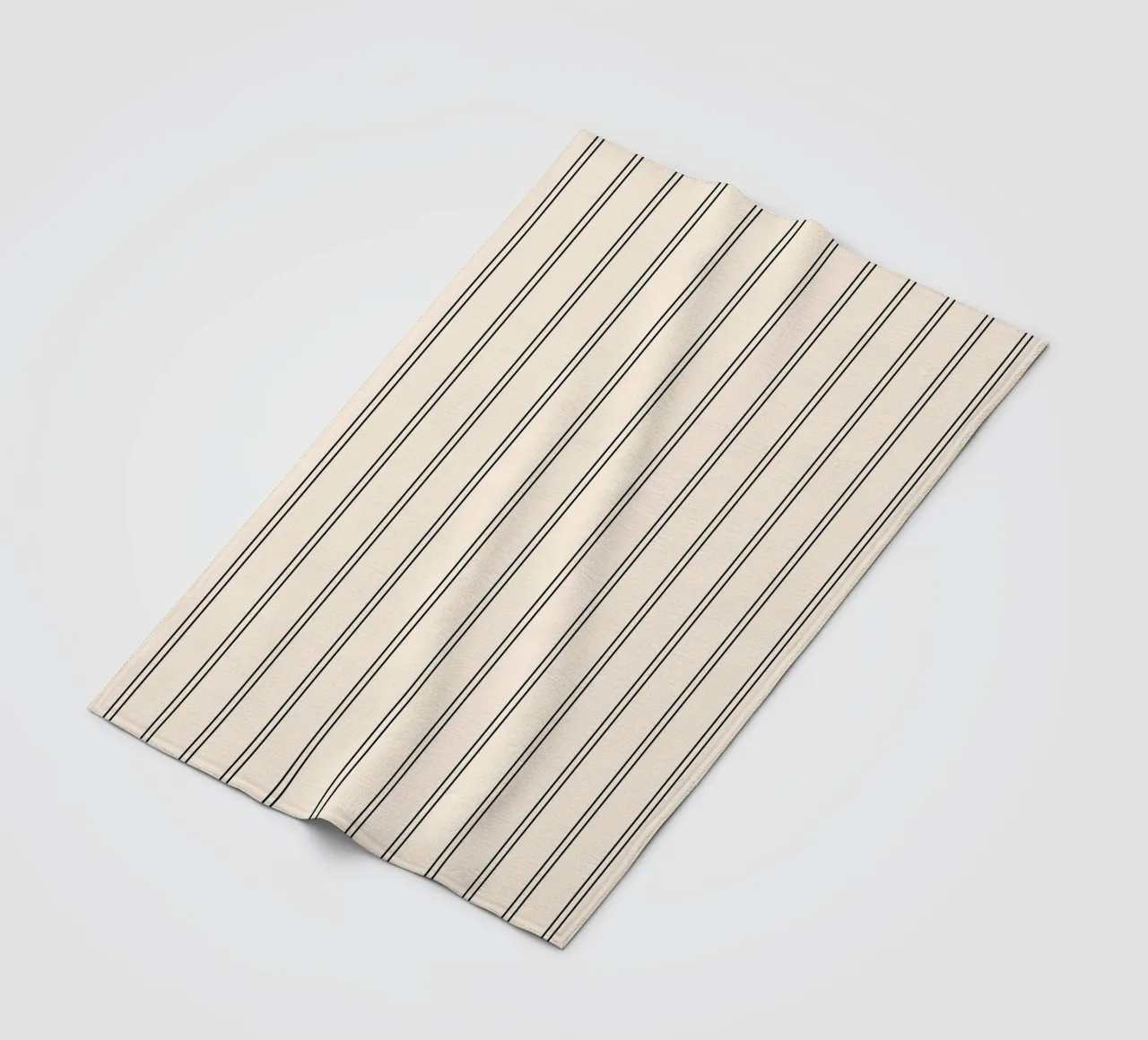 Minimal Basic Classic Doppia Striscia | Nero su Avorio coperta in pile da Beauty in Simplicity