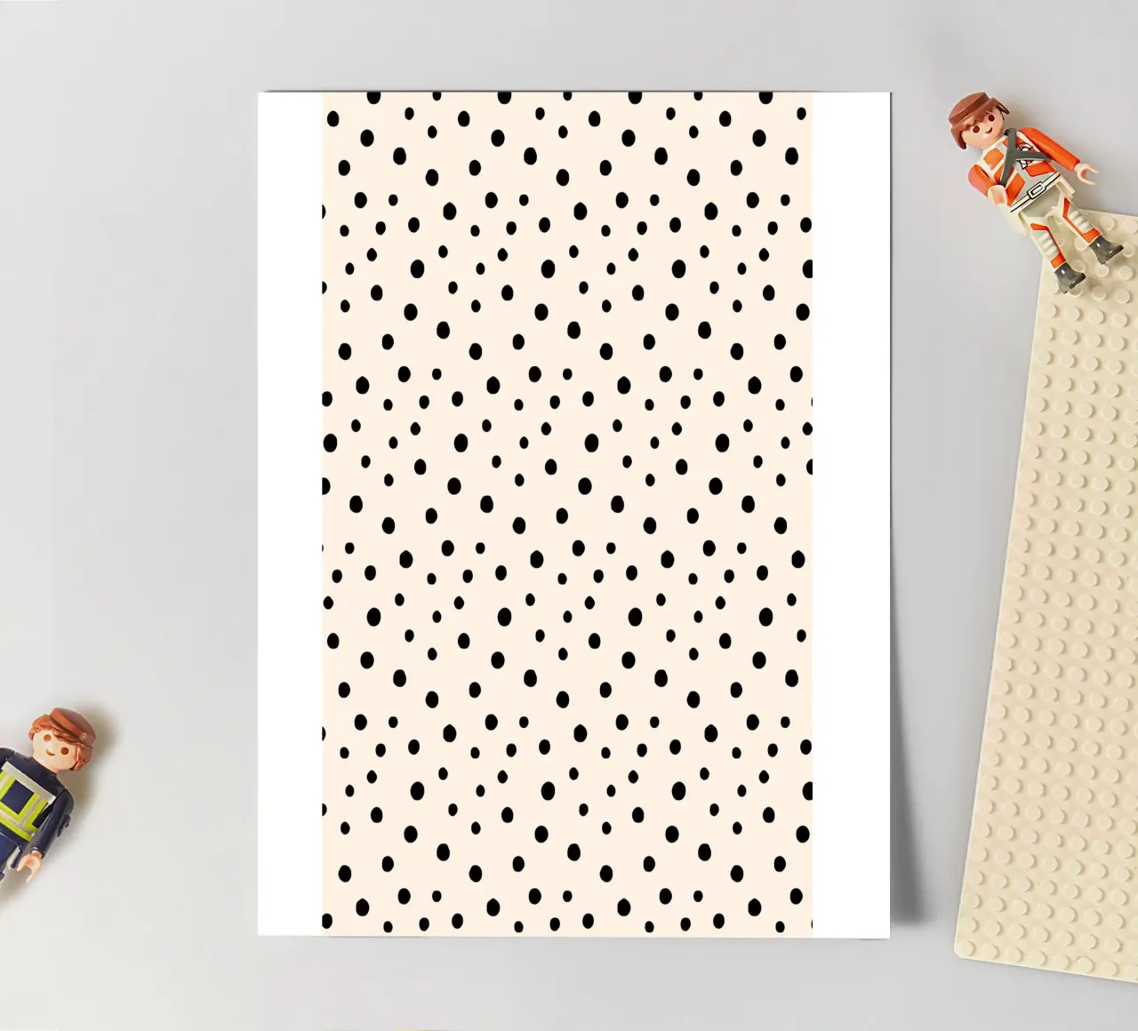 Minimal Chic disegnato a mano a pois nero su avorio foglio adesivo da Beauty in Simplicity