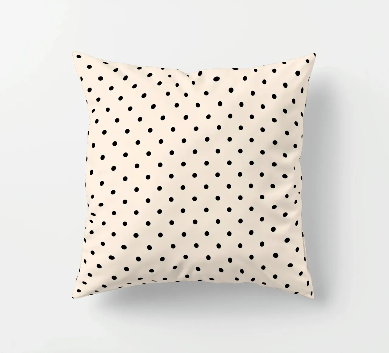 Minimal Basic Polka Dots | Nero su avorio cuscino da Beauty in Simplicity
