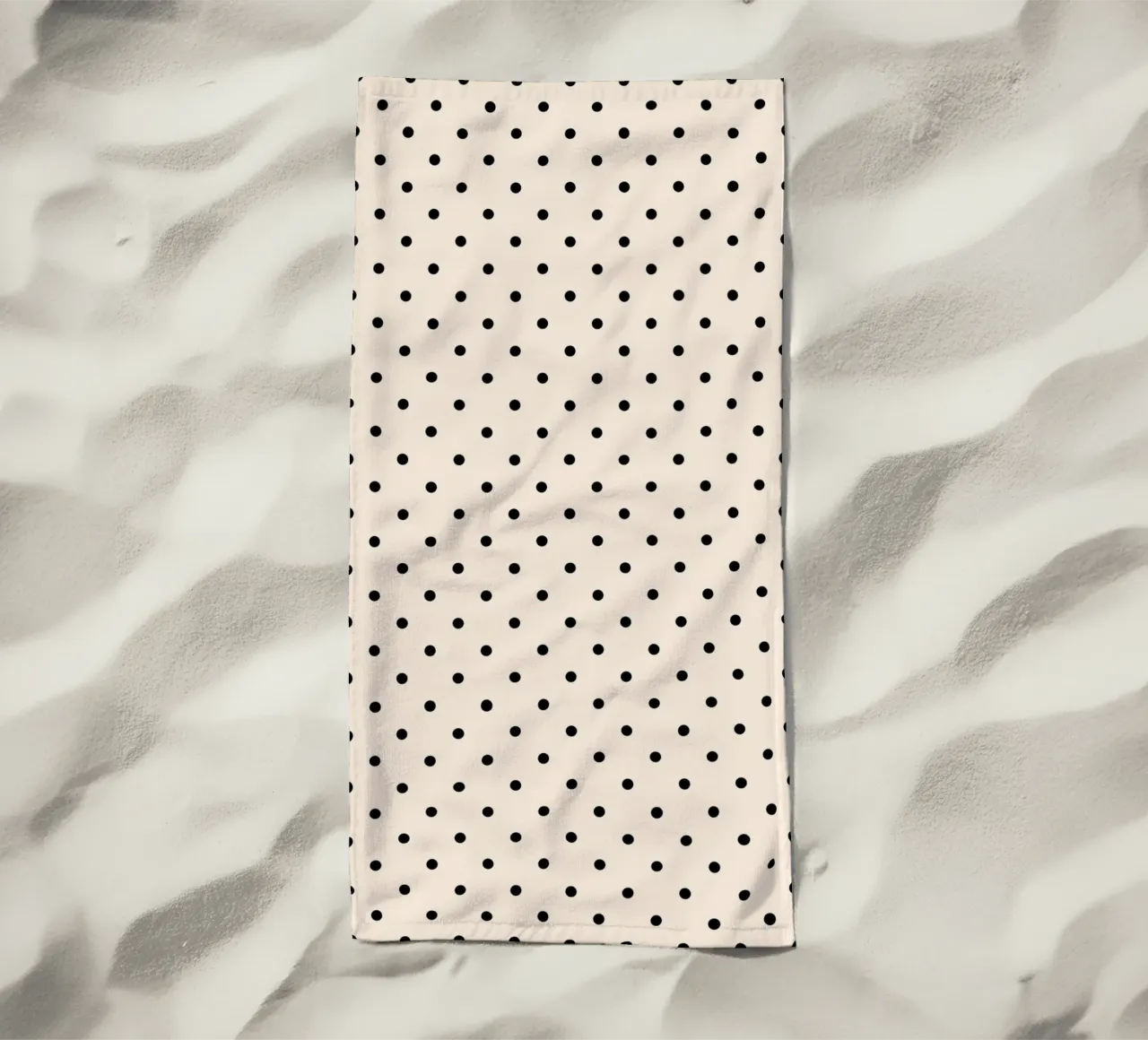 Minimal Basic Polka Dots | Nero su avorio telo mare da Beauty in Simplicity