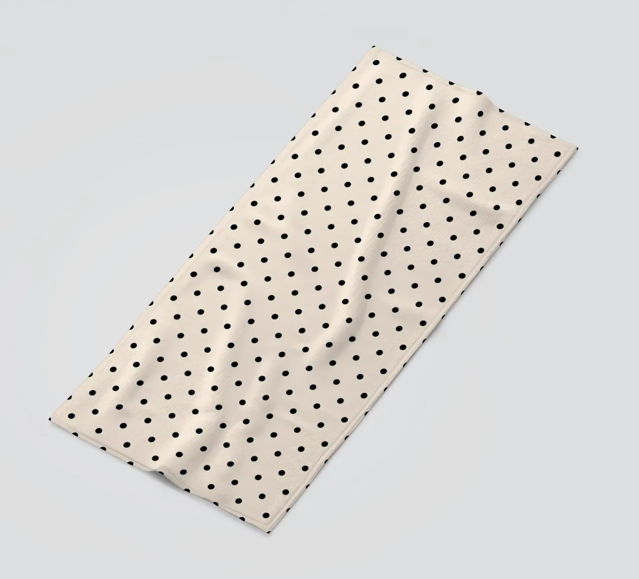Minimal Basic Polka Dots | Nero su avorio telo mare da Beauty in Simplicity