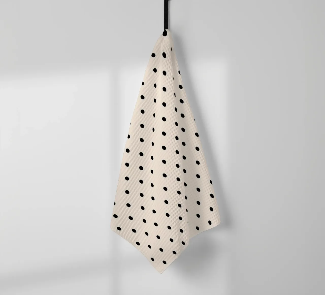 Minimal Basic Polka Dots | Nero su avorio canovaccio da cucina da Beauty in Simplicity