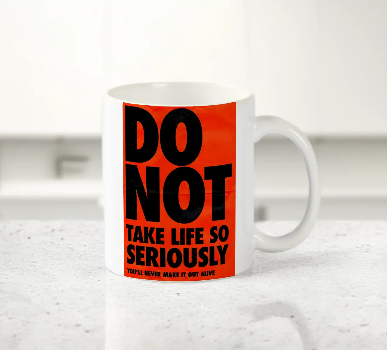 DO NOT TAKE LIFE SO SERIOUSLY tazza in ceramica da Type & Tape