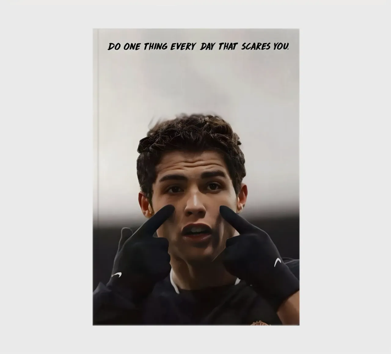 DO ONE THING EVERY DAY THAT SCARES YOU diario da Type & Tape